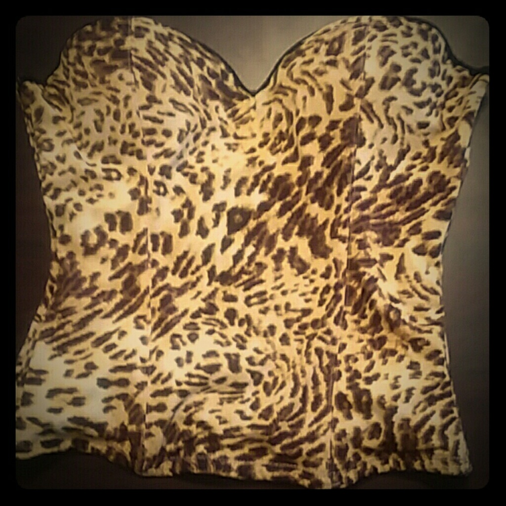 Super sexy cheta print corset 36B